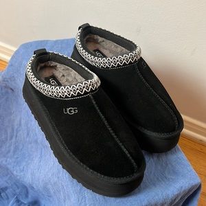 Ugg platform flats - new in the box